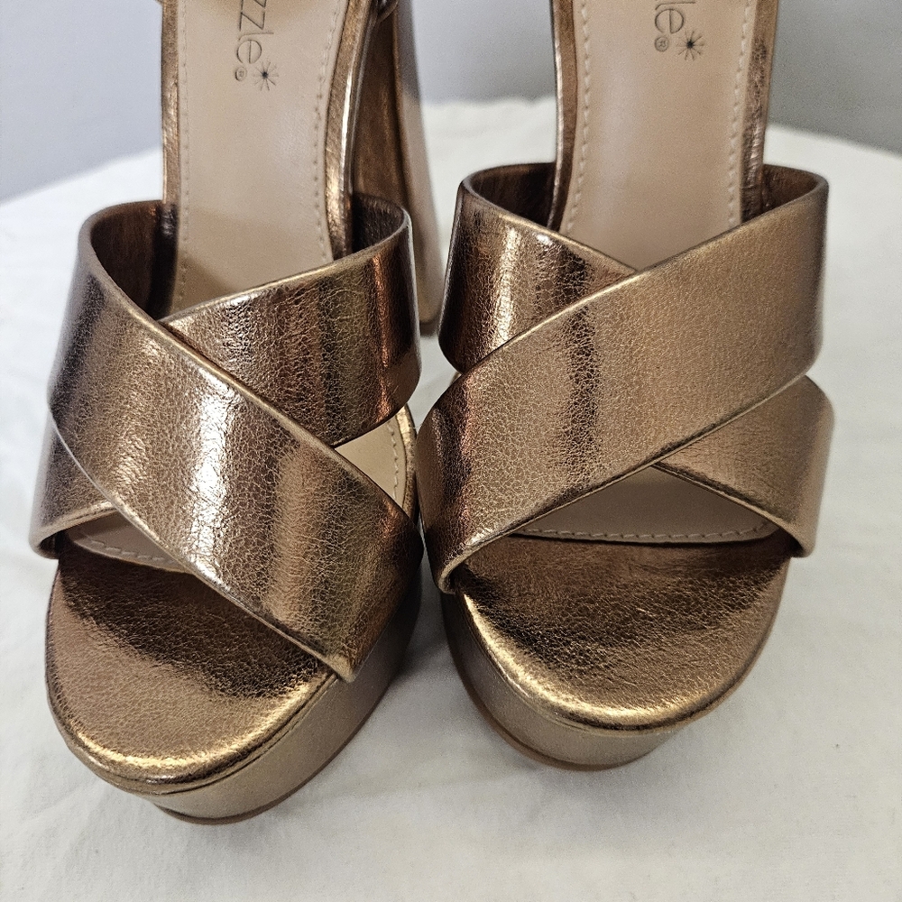 Shoe Dazzle Women's Metallic Bronze Heels Women Size 6 - Picture 9 of 15
